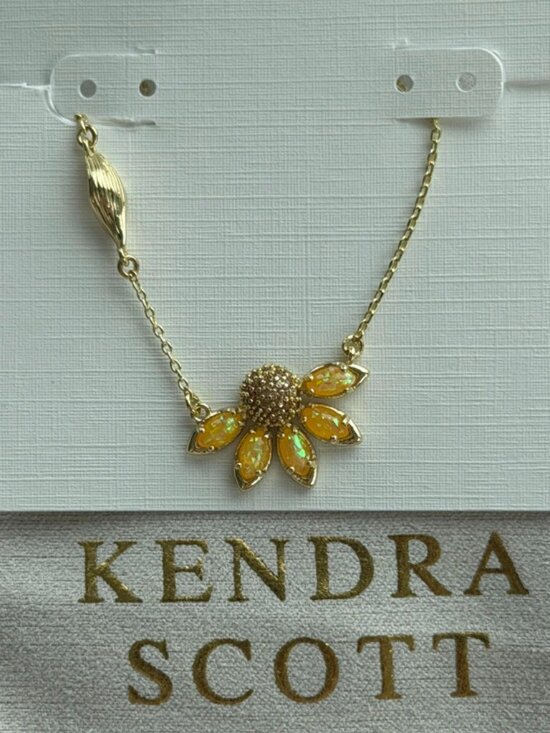 Kendra Scott Jewelry - Kendra Scott necklace